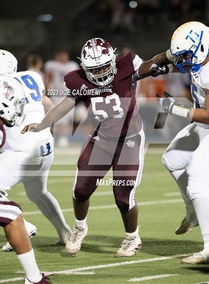 Thumbnail 2 in Lago Vista vs Industrial (UIL 3A D1 Regional Finals) photogallery.