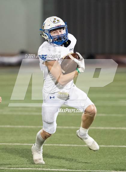 Thumbnail 1 in Lago Vista vs Industrial (UIL 3A D1 Regional Finals) photogallery.