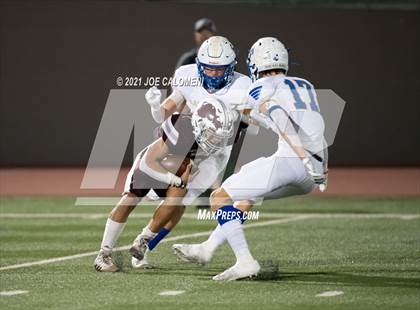 Thumbnail 2 in Lago Vista vs Industrial (UIL 3A D1 Regional Finals) photogallery.