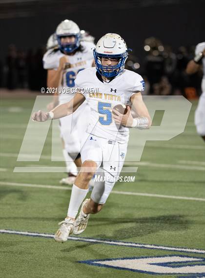 Thumbnail 2 in Lago Vista vs Industrial (UIL 3A D1 Regional Finals) photogallery.