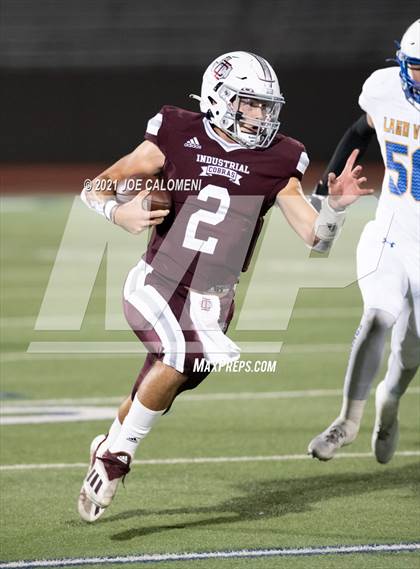 Thumbnail 2 in Lago Vista vs Industrial (UIL 3A D1 Regional Finals) photogallery.
