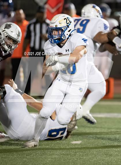 Thumbnail 2 in Lago Vista vs Industrial (UIL 3A D1 Regional Finals) photogallery.