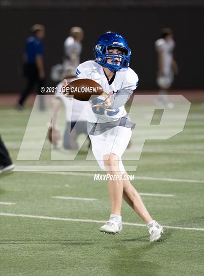Thumbnail 2 in Lago Vista vs Industrial (UIL 3A D1 Regional Finals) photogallery.