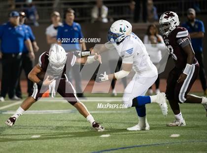 Thumbnail 2 in Lago Vista vs Industrial (UIL 3A D1 Regional Finals) photogallery.
