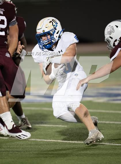 Thumbnail 2 in Lago Vista vs Industrial (UIL 3A D1 Regional Finals) photogallery.