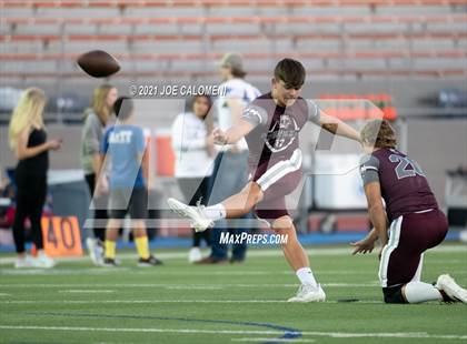 Thumbnail 3 in Lago Vista vs Industrial (UIL 3A D1 Regional Finals) photogallery.