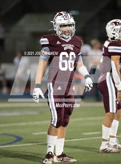 Thumbnail 2 in Lago Vista vs Industrial (UIL 3A D1 Regional Finals) photogallery.