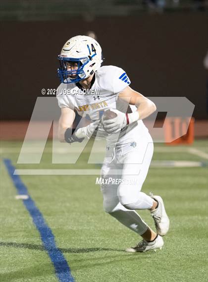 Thumbnail 2 in Lago Vista vs Industrial (UIL 3A D1 Regional Finals) photogallery.