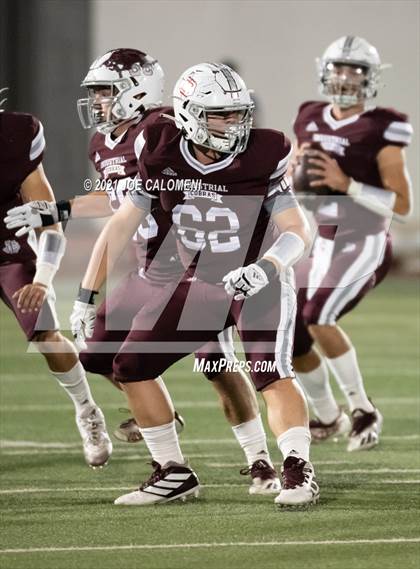 Thumbnail 1 in Lago Vista vs Industrial (UIL 3A D1 Regional Finals) photogallery.