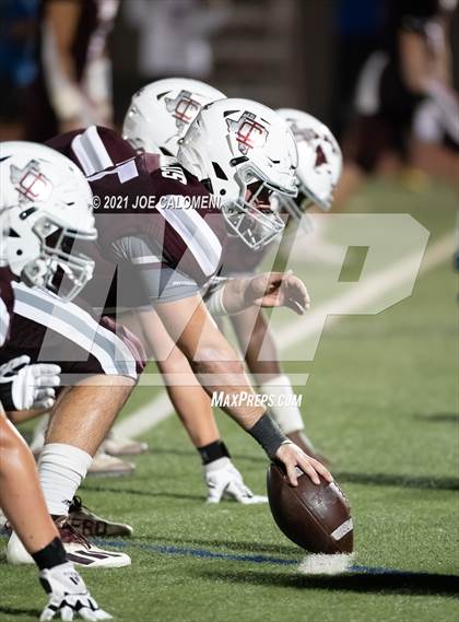 Thumbnail 2 in Lago Vista vs Industrial (UIL 3A D1 Regional Finals) photogallery.
