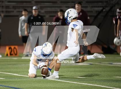 Thumbnail 3 in Lago Vista vs Industrial (UIL 3A D1 Regional Finals) photogallery.