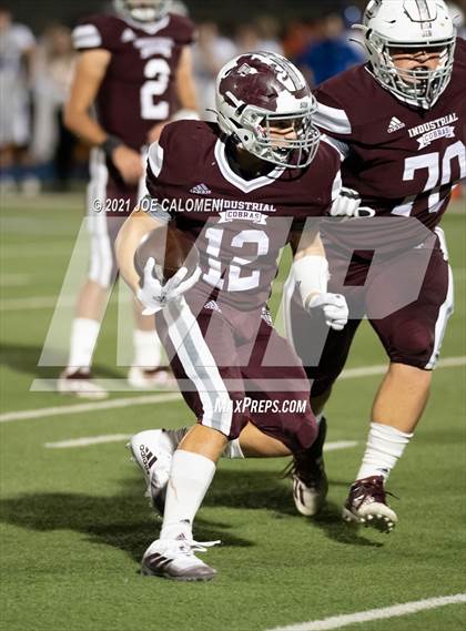 Thumbnail 1 in Lago Vista vs Industrial (UIL 3A D1 Regional Finals) photogallery.