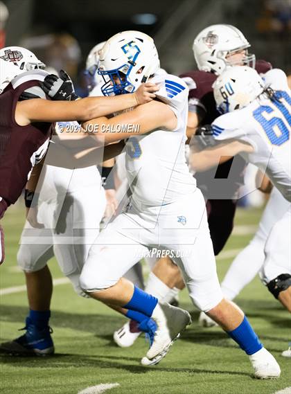 Thumbnail 2 in Lago Vista vs Industrial (UIL 3A D1 Regional Finals) photogallery.