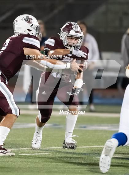 Thumbnail 2 in Lago Vista vs Industrial (UIL 3A D1 Regional Finals) photogallery.