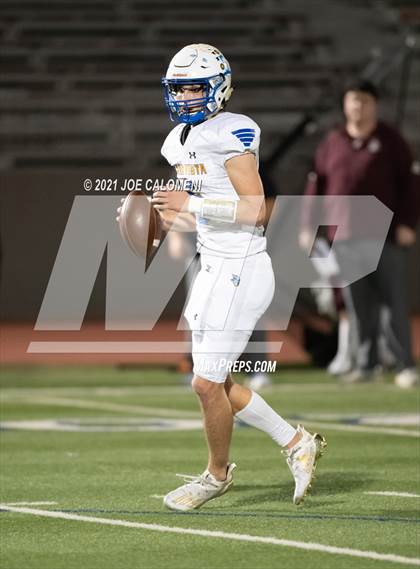 Thumbnail 3 in Lago Vista vs Industrial (UIL 3A D1 Regional Finals) photogallery.