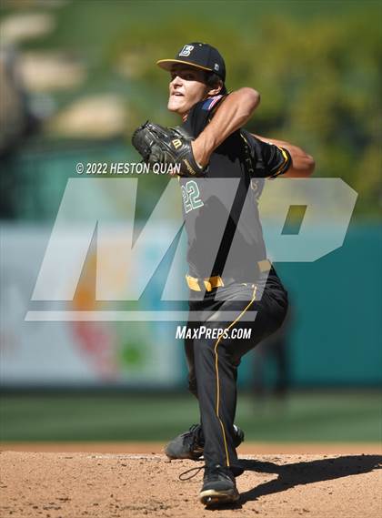Thumbnail 2 in Long Beach Poly vs. Edison photogallery.