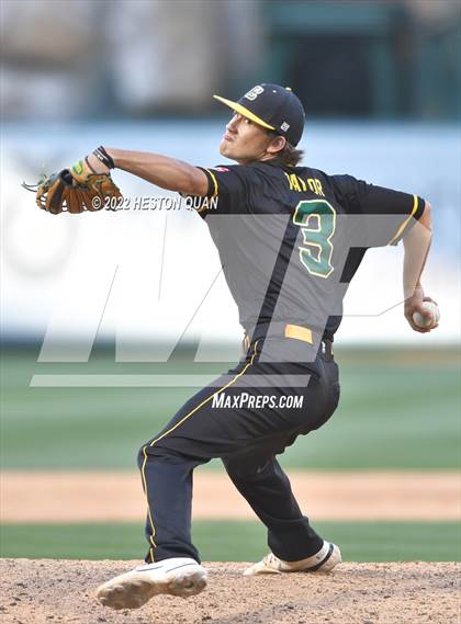 Thumbnail 1 in Long Beach Poly vs. Edison photogallery.