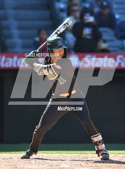 Thumbnail 1 in Long Beach Poly vs. Edison photogallery.