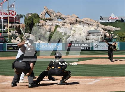 Thumbnail 1 in Long Beach Poly vs. Edison photogallery.