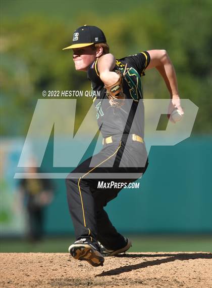 Thumbnail 3 in Long Beach Poly vs. Edison photogallery.