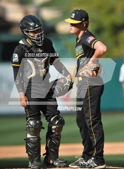 Thumbnail 2 in Long Beach Poly vs. Edison photogallery.