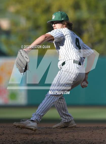 Thumbnail 2 in Long Beach Poly vs. Edison photogallery.