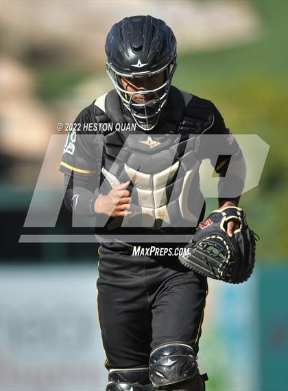 Thumbnail 2 in Long Beach Poly vs. Edison photogallery.