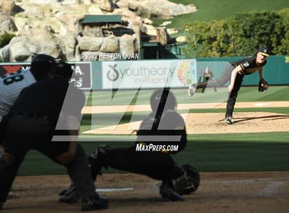 Thumbnail 3 in Long Beach Poly vs. Edison photogallery.