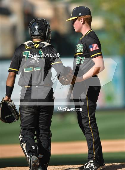 Thumbnail 3 in Long Beach Poly vs. Edison photogallery.