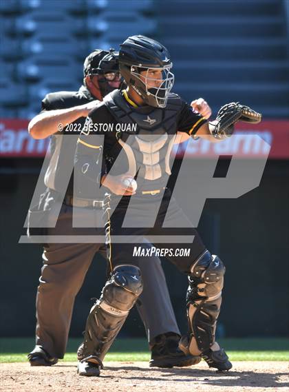 Thumbnail 2 in Long Beach Poly vs. Edison photogallery.