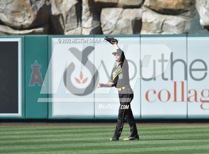 Thumbnail 1 in Long Beach Poly vs. Edison photogallery.