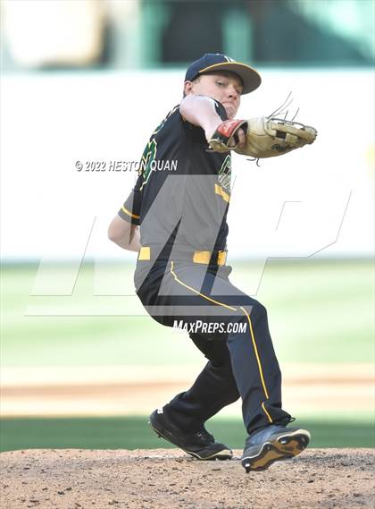 Thumbnail 2 in Long Beach Poly vs. Edison photogallery.
