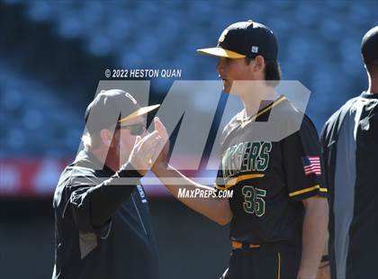 Thumbnail 2 in Long Beach Poly vs. Edison photogallery.