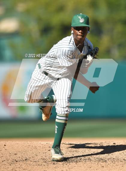 Thumbnail 2 in Long Beach Poly vs. Edison photogallery.