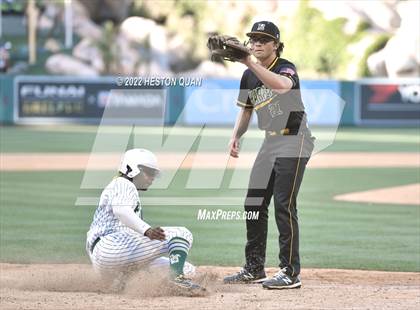 Thumbnail 2 in Long Beach Poly vs. Edison photogallery.