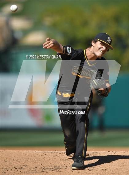 Thumbnail 3 in Long Beach Poly vs. Edison photogallery.
