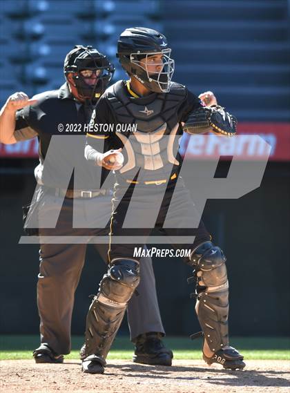 Thumbnail 3 in Long Beach Poly vs. Edison photogallery.