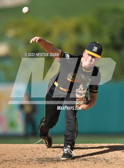 Thumbnail 2 in Long Beach Poly vs. Edison photogallery.