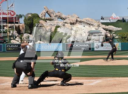 Thumbnail 3 in Long Beach Poly vs. Edison photogallery.
