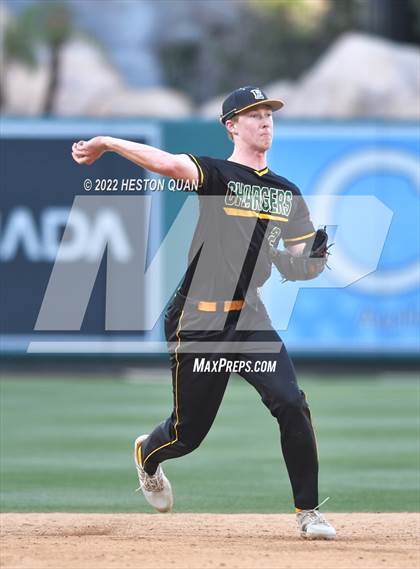 Thumbnail 2 in Long Beach Poly vs. Edison photogallery.