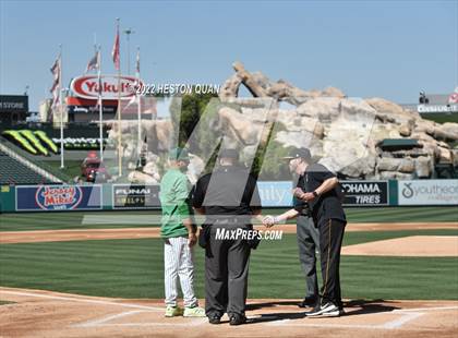 Thumbnail 2 in Long Beach Poly vs. Edison photogallery.