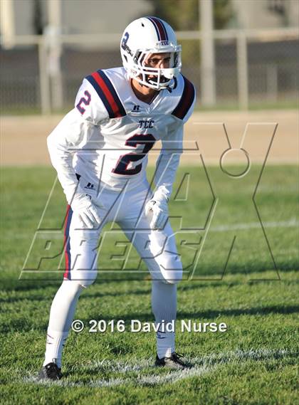 Thumbnail 2 in Desert Christian vs. Tri-City Christian photogallery.