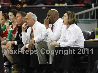 Thumbnail 1 in Berkeley vs. Carondelet (CIF NorCal D1 Regional Final) photogallery.