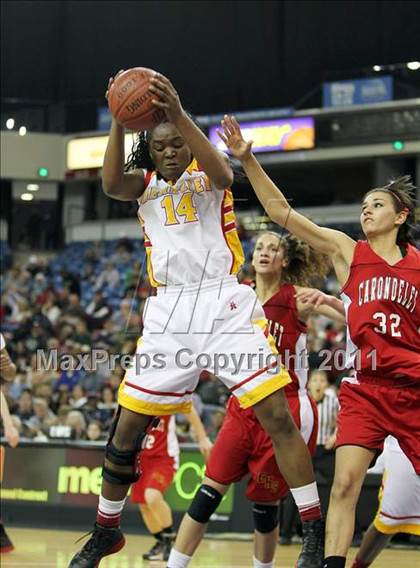Thumbnail 3 in Berkeley vs. Carondelet (CIF NorCal D1 Regional Final) photogallery.