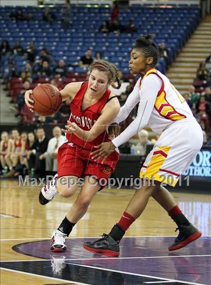 Thumbnail 2 in Berkeley vs. Carondelet (CIF NorCal D1 Regional Final) photogallery.
