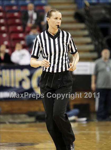 Thumbnail 3 in Berkeley vs. Carondelet (CIF NorCal D1 Regional Final) photogallery.