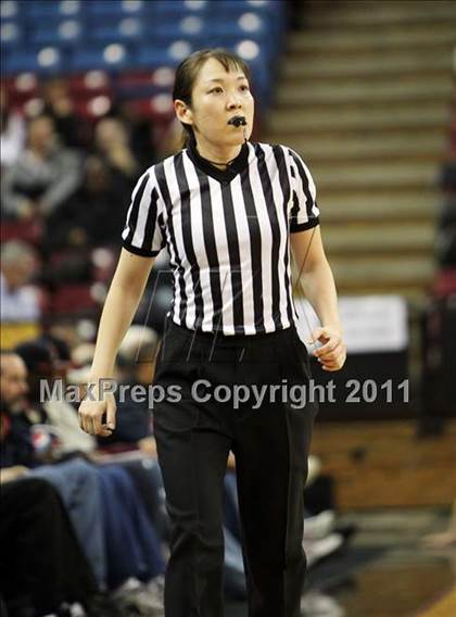 Thumbnail 2 in Berkeley vs. Carondelet (CIF NorCal D1 Regional Final) photogallery.