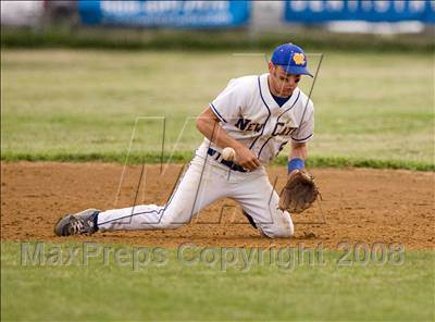 Thumbnail 2 in Highlands vs. Newport Central Catholic (KHSAA 36th District Final) photogallery.