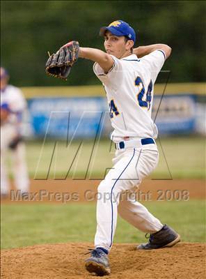 Thumbnail 3 in Highlands vs. Newport Central Catholic (KHSAA 36th District Final) photogallery.