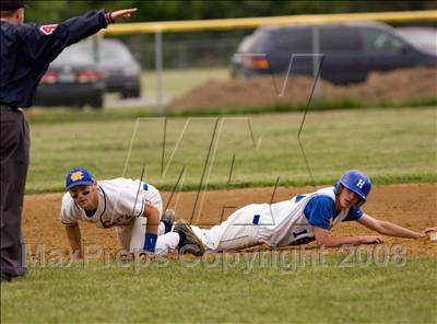 Thumbnail 1 in Highlands vs. Newport Central Catholic (KHSAA 36th District Final) photogallery.